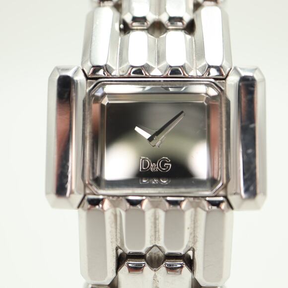 Dolce & Gabbana Ladies Aristocratic Silver Tone 28mm Watch 5.25\